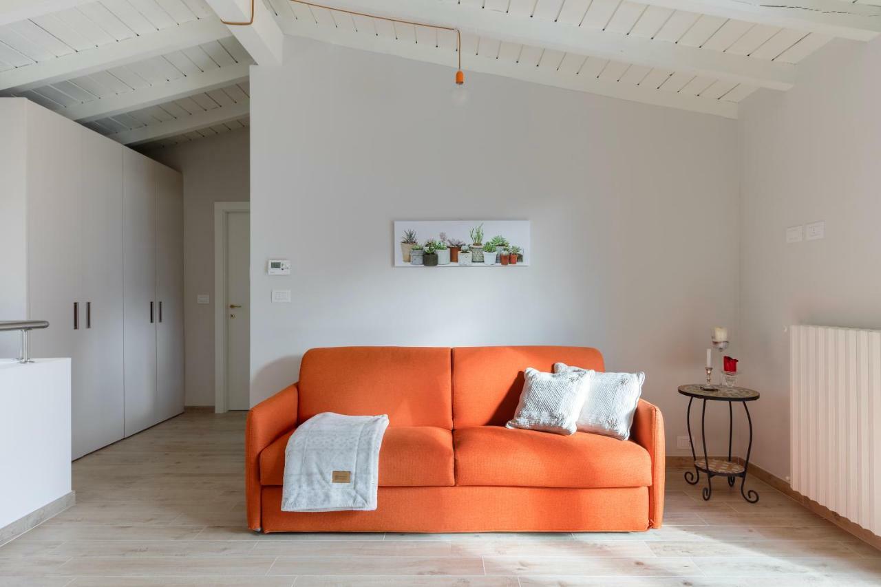Apartamento Mansarda I Cipressi Lenno Exterior foto